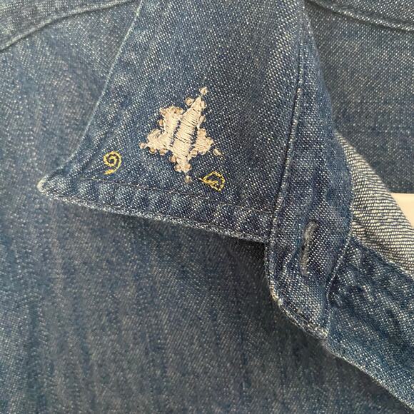 Halloween embroidered Shirt Denim Blue Womens Size 10 Witch Black Cat - Picture 3 of 7